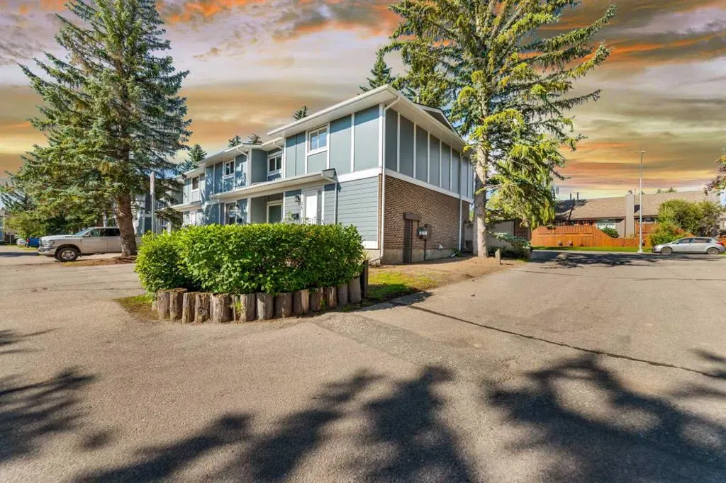 2210 Oakmoor Drive SW, #36