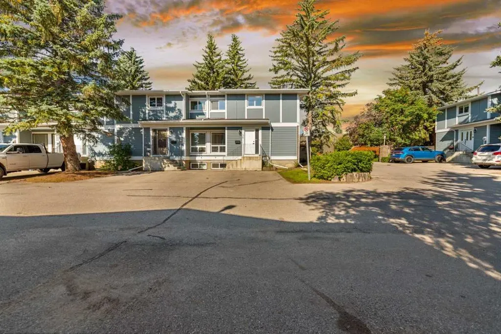 2210 Oakmoor Drive SW, #36