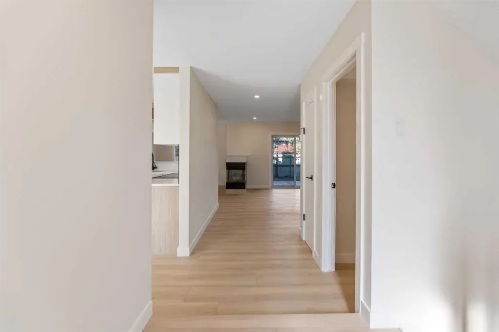 2210 Oakmoor Drive SW, #36