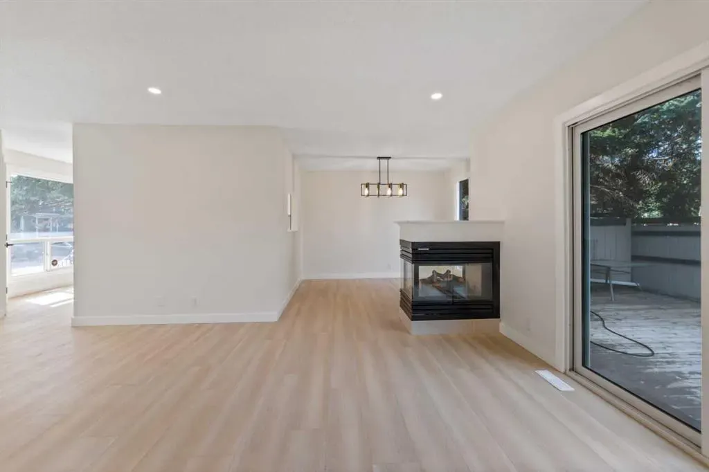 2210 Oakmoor Drive SW, #36