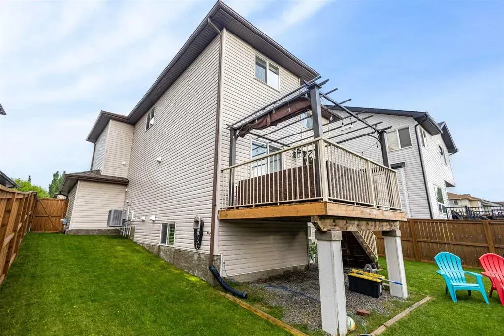 308 Prairie Springs Crescent SW