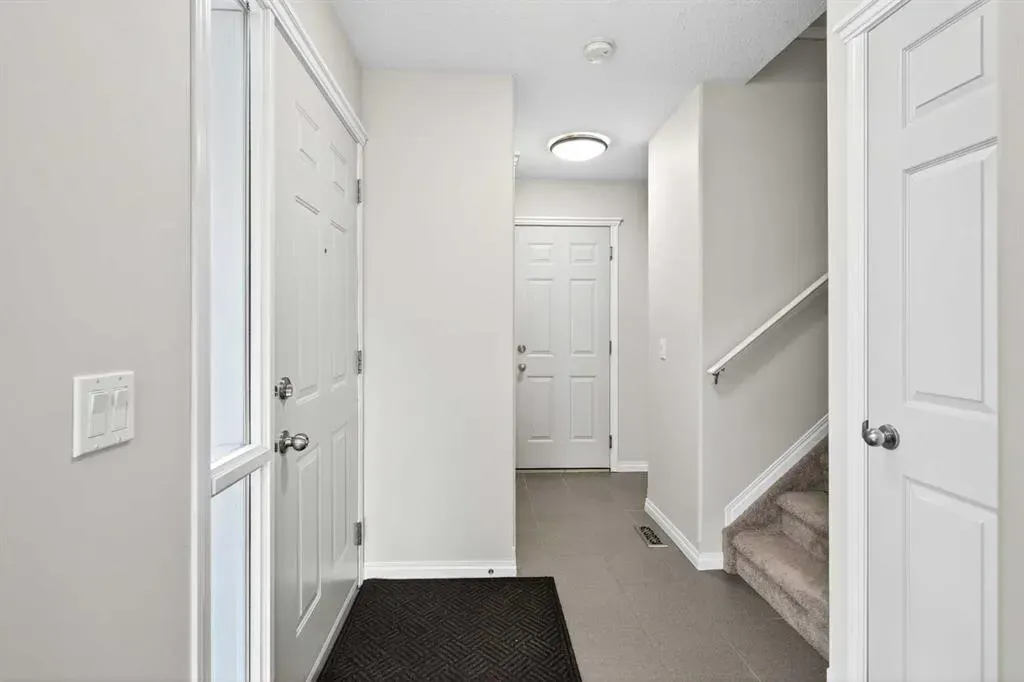 102 Canoe Square SW, #21