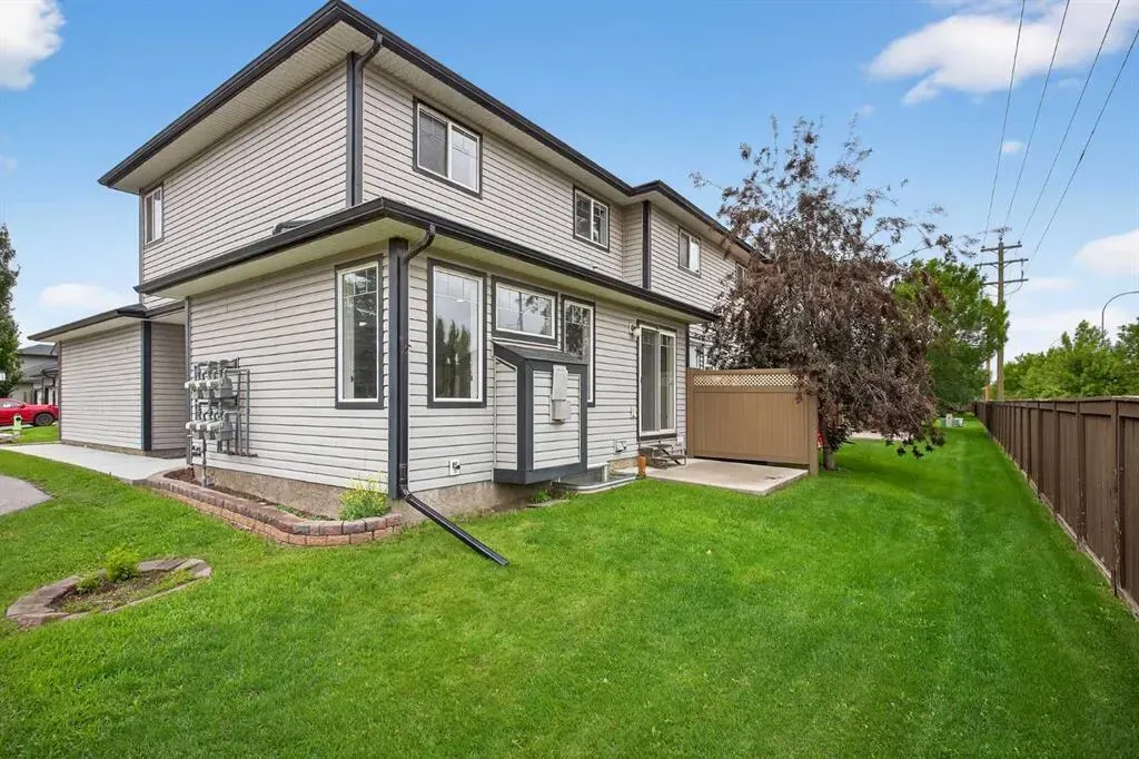 102 Canoe Square SW, #21
