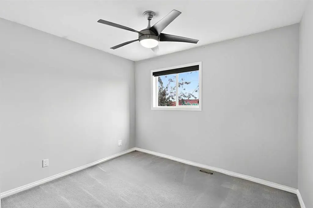 102 Canoe Square SW, #21
