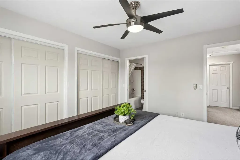 102 Canoe Square SW, #21