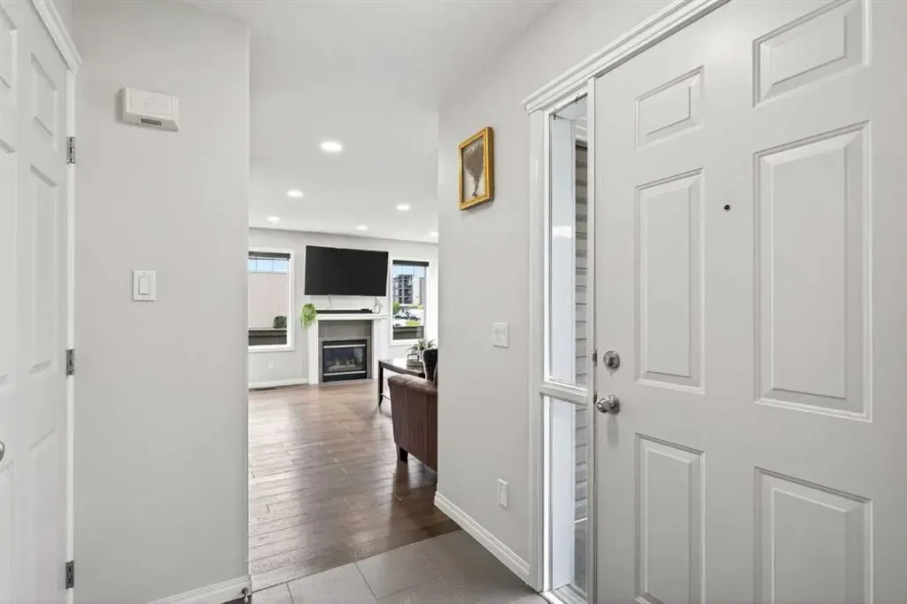 102 Canoe Square SW, #21