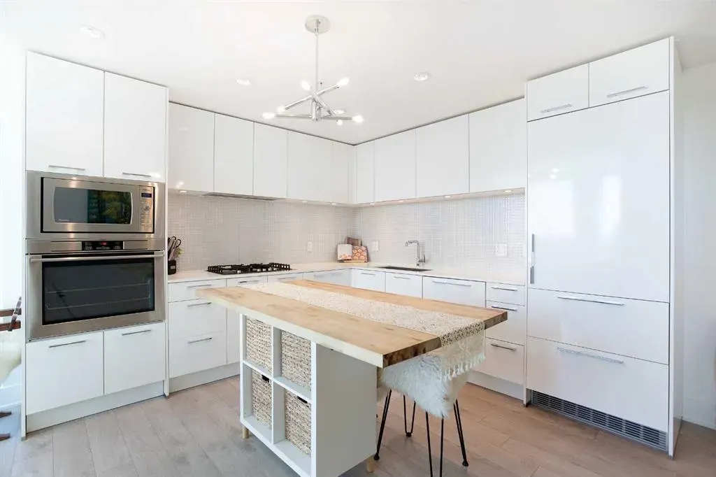 901 10 Avenue SW, #3102