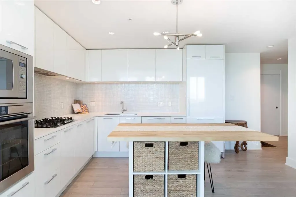 901 10 Avenue SW, #3102