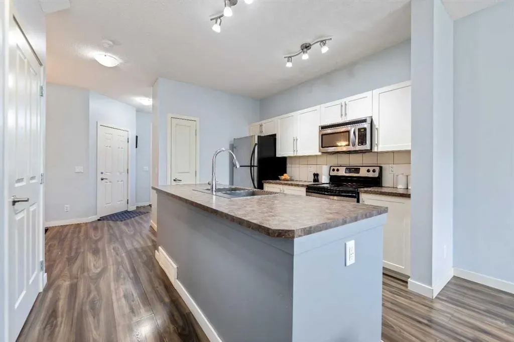 155 Silverado Skies Link SW, #2408