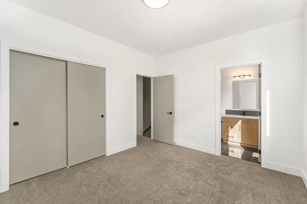 2220 26 Avenue SW, #6