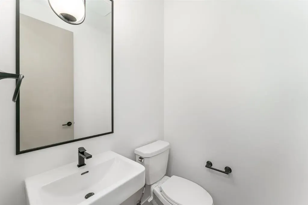 2220 26 Avenue SW, #6