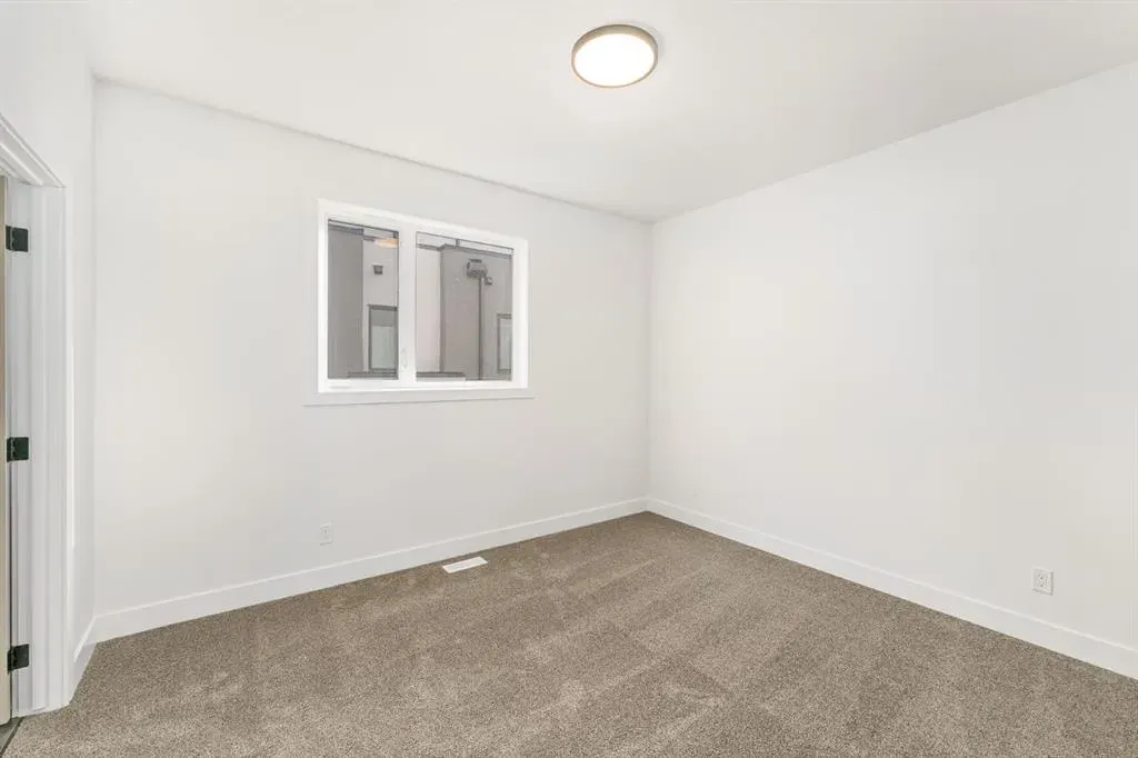 2220 26 Avenue SW, #6