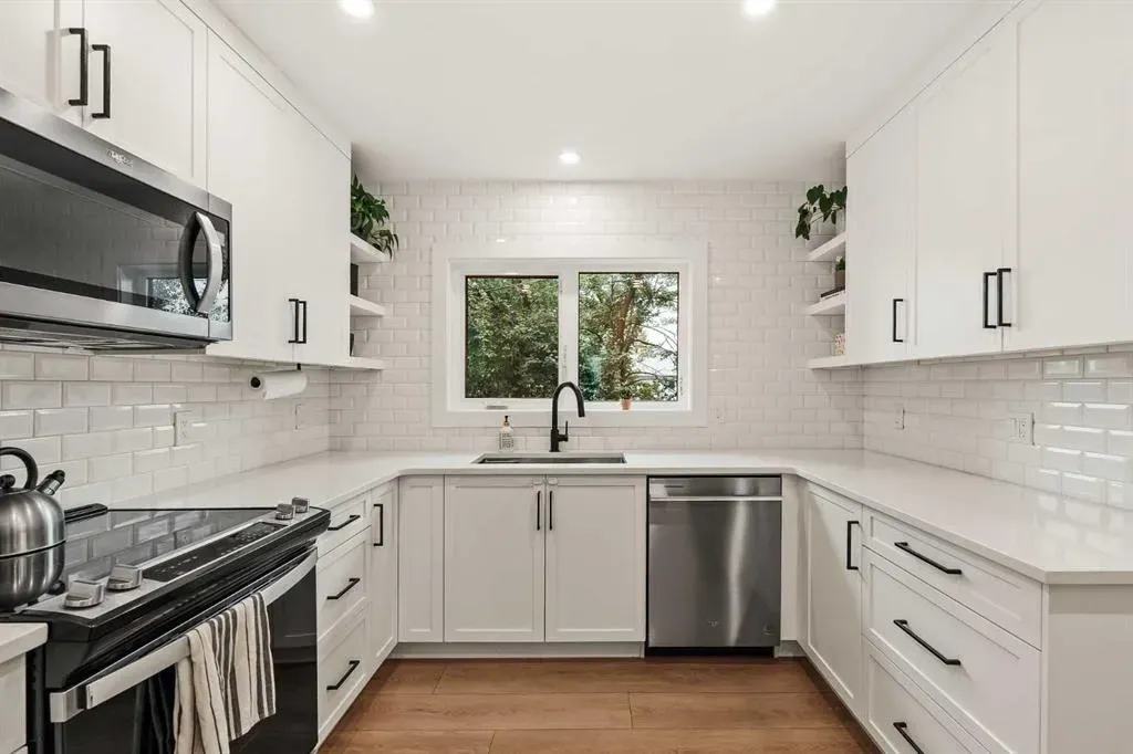 25 Kirby Place SW