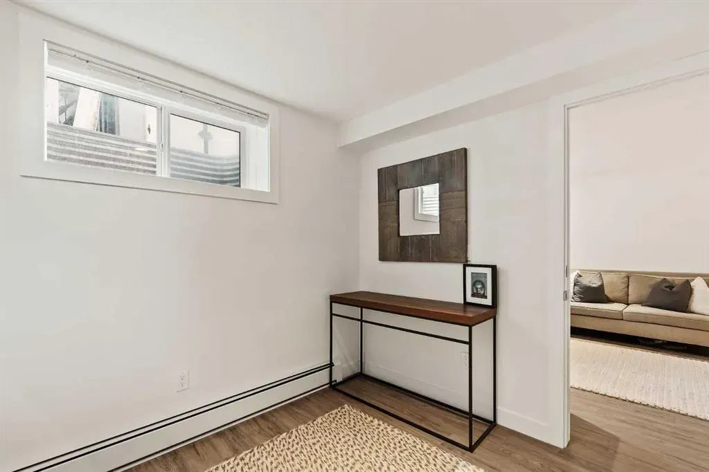25 Kirby Place SW