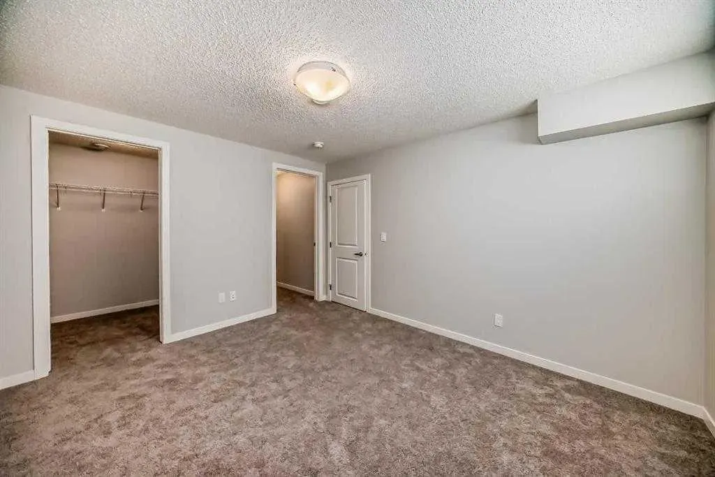 250 Fireside View, #401