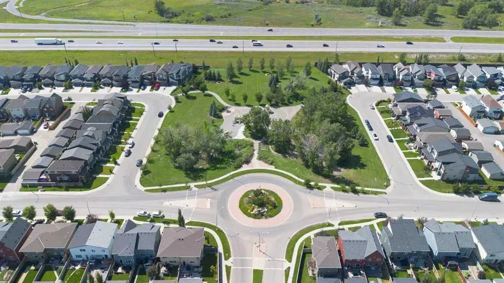 21 Walden Way SE