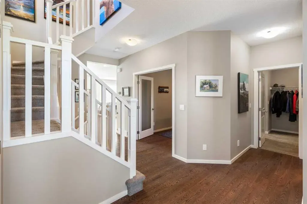 21 Walden Way SE