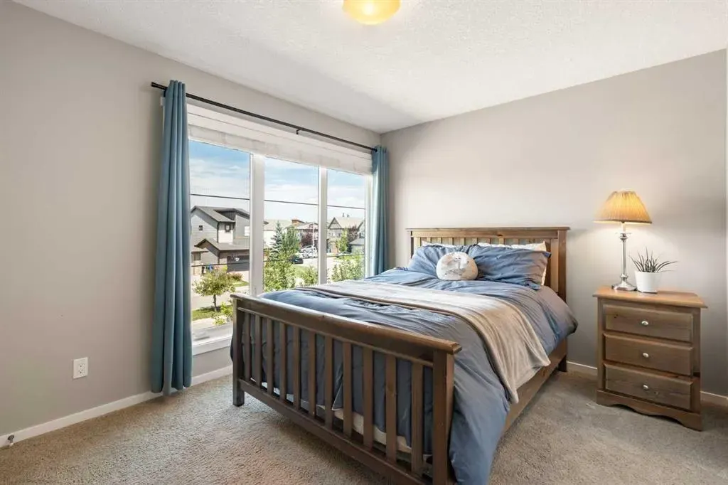 21 Walden Way SE