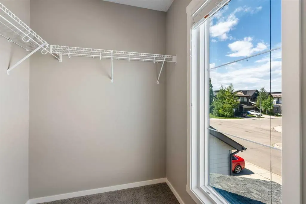 21 Walden Way SE