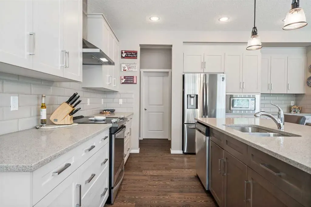 21 Walden Way SE