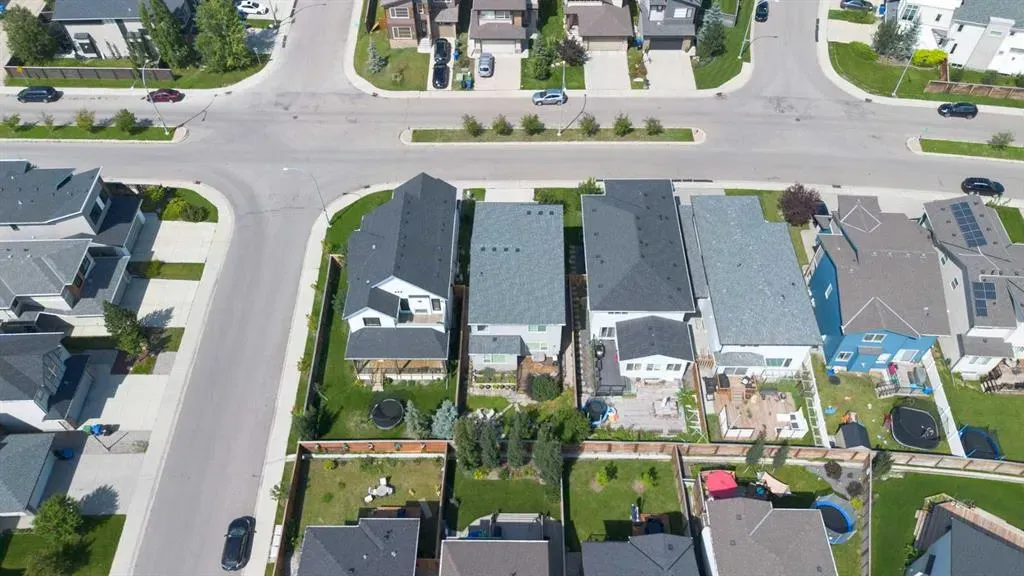 21 Walden Way SE