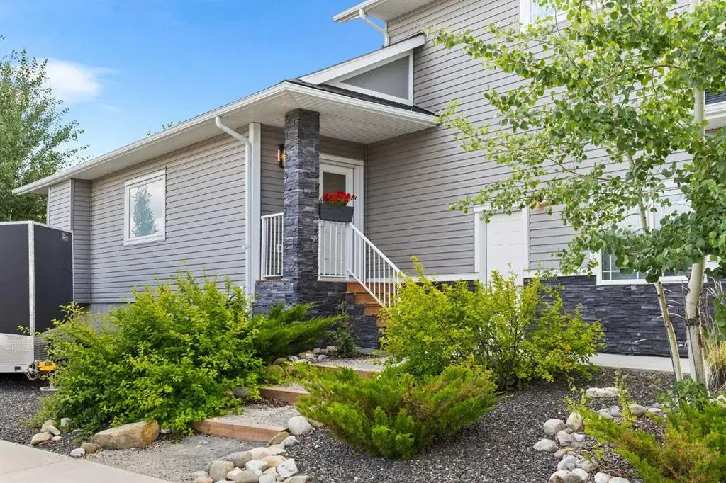 135 Riverwood Crescent SW