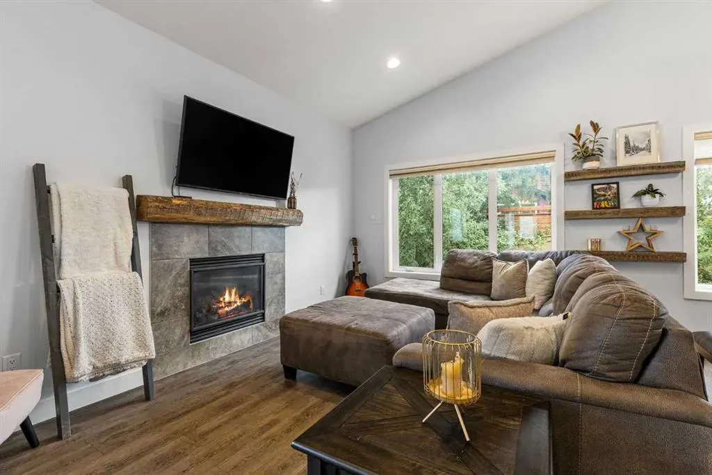 135 Riverwood Crescent SW