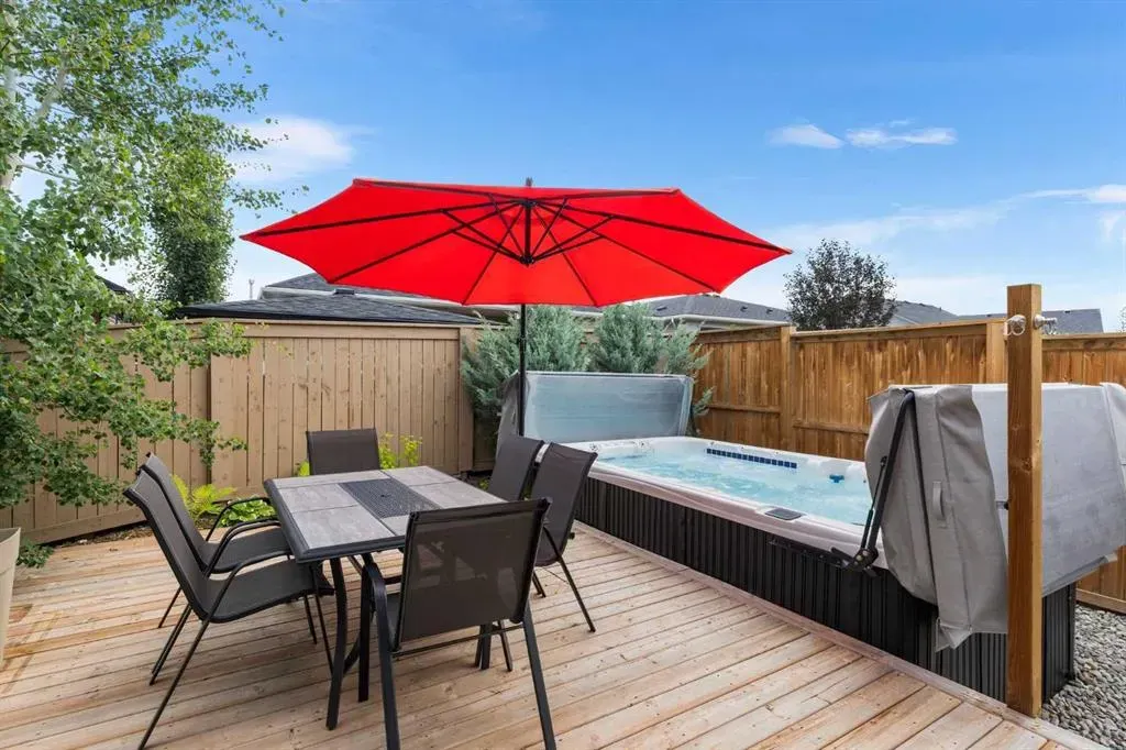 135 Riverwood Crescent SW
