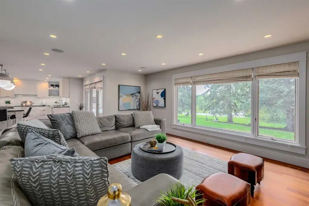 116 Bay View Drive SW