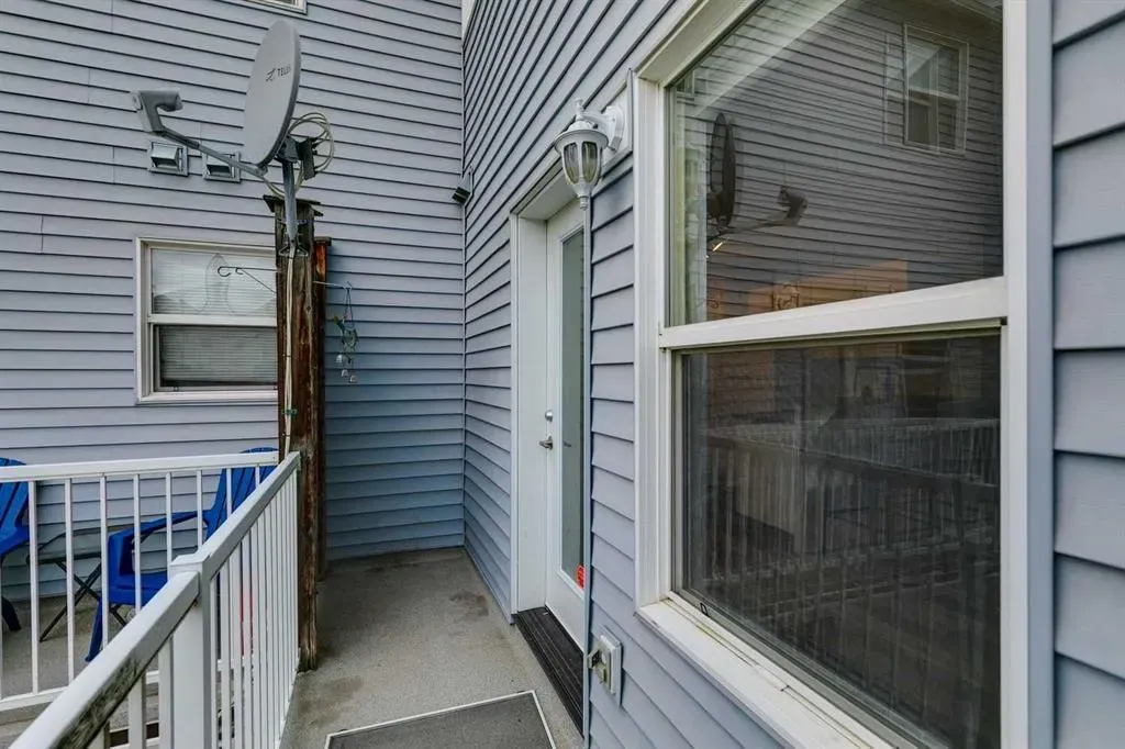 910 Prairie Sound Circle NW