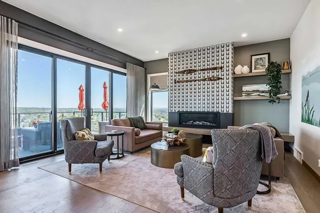 10 Westmount Point
