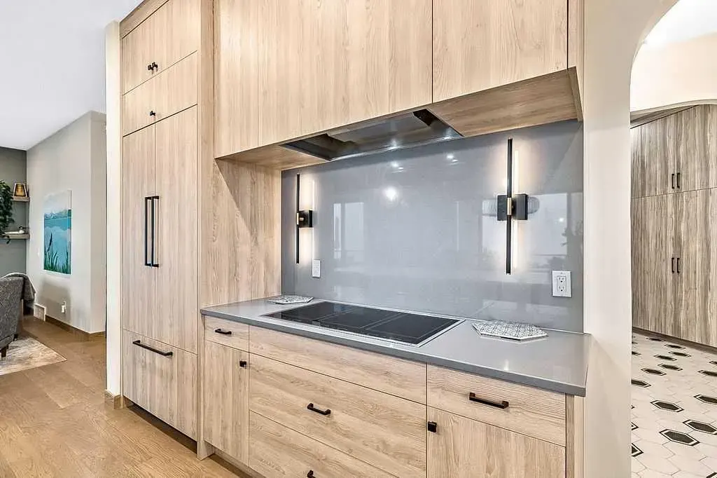 10 Westmount Point