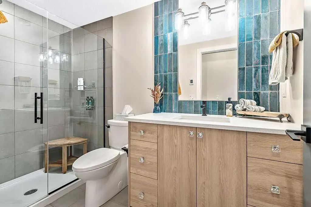 10 Westmount Point