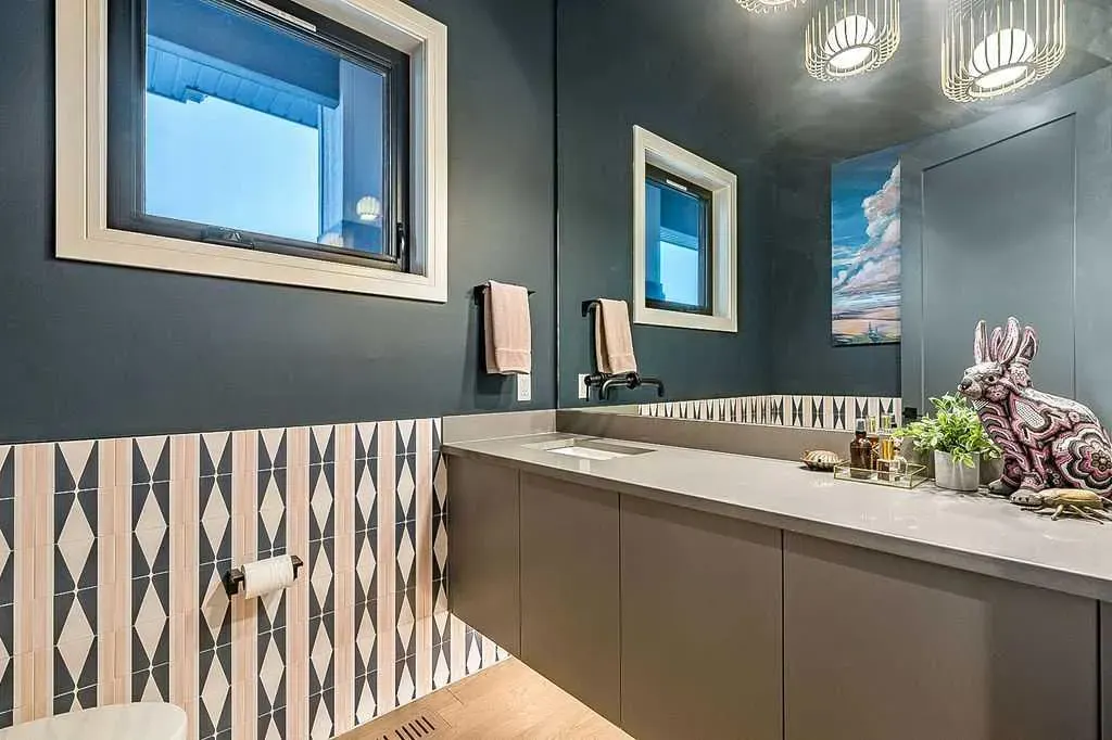 10 Westmount Point