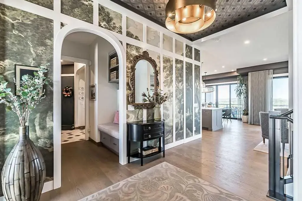 10 Westmount Point
