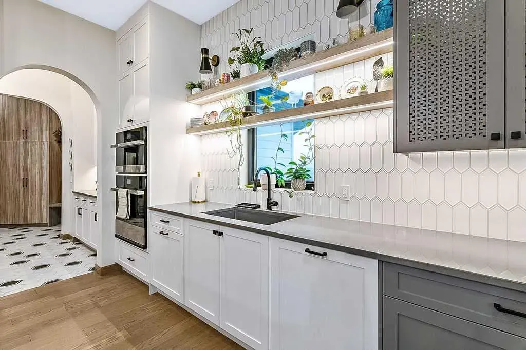 10 Westmount Point