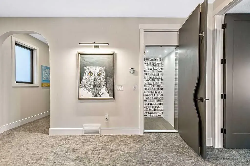 10 Westmount Point