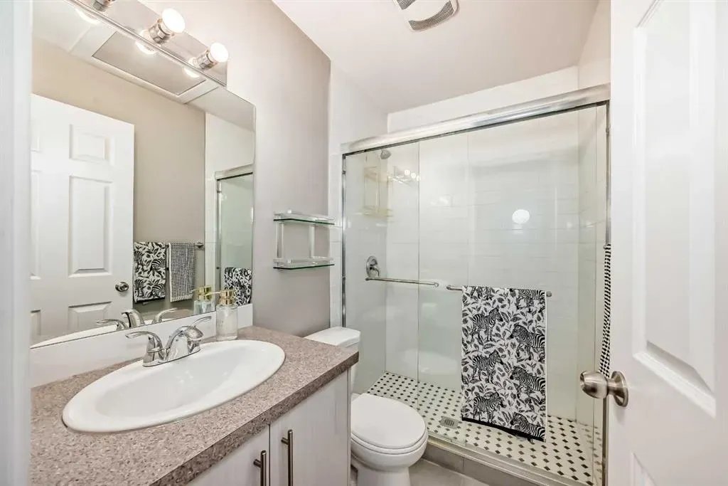 4547 7 Avenue SE, #3