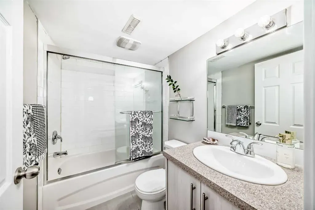 4547 7 Avenue SE, #3