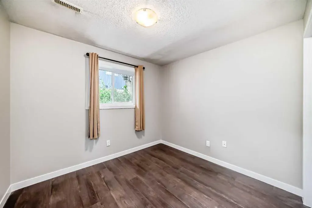 4547 7 Avenue SE, #3