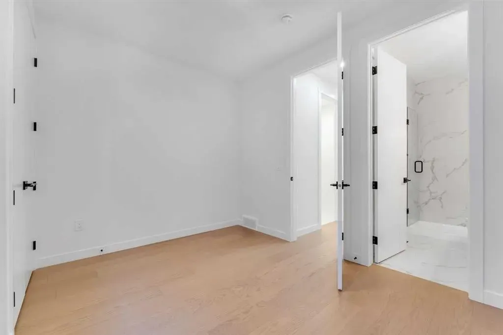 348 Waterford Grove