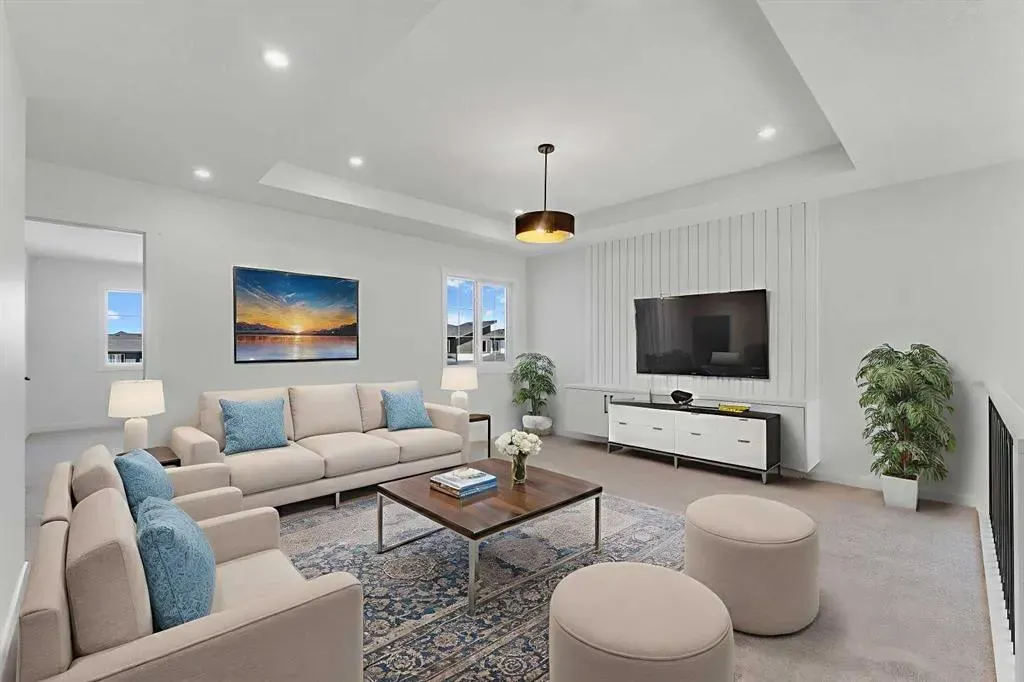 348 Waterford Grove