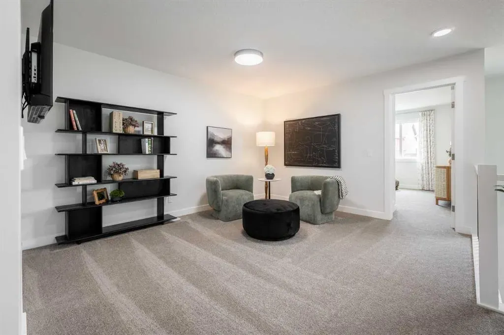 93 Sora Gardens SE