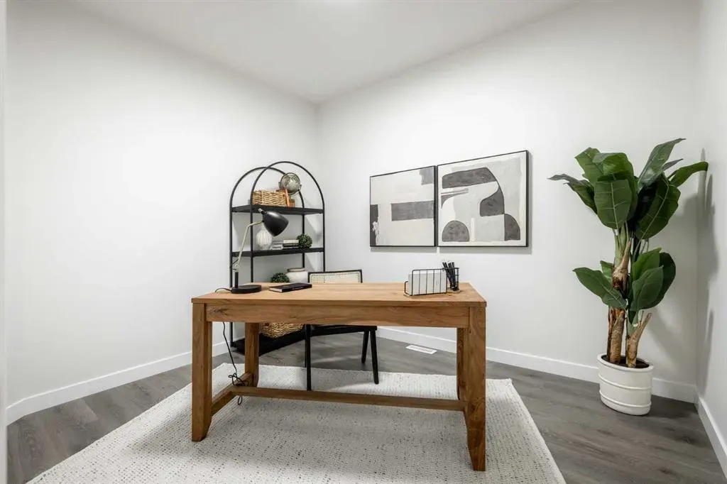 93 Sora Gardens SE