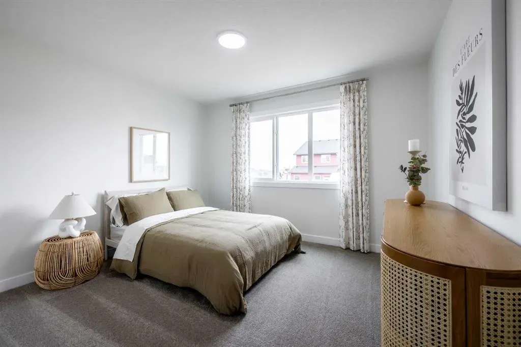 93 Sora Gardens SE