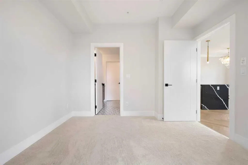 4270 Norford Avenue NW, #1212