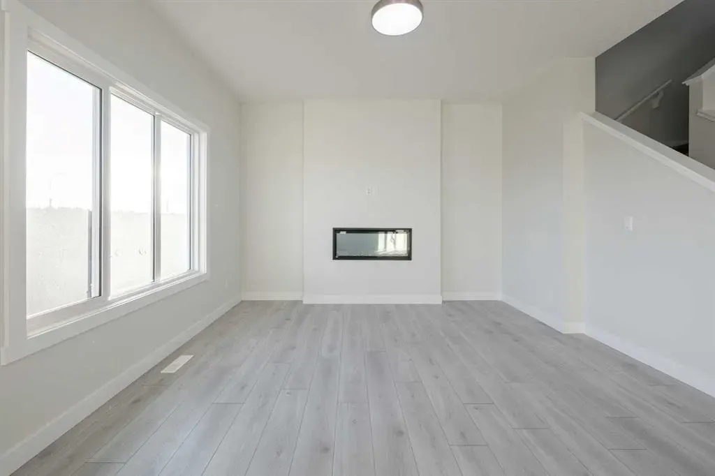 89 Sora Gardens SE
