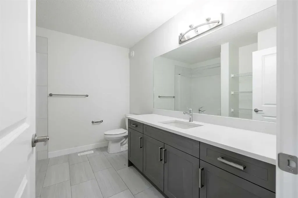 89 Sora Gardens SE