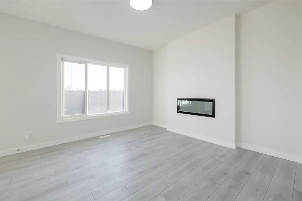 89 Sora Gardens SE