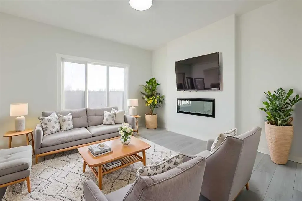89 Sora Gardens SE